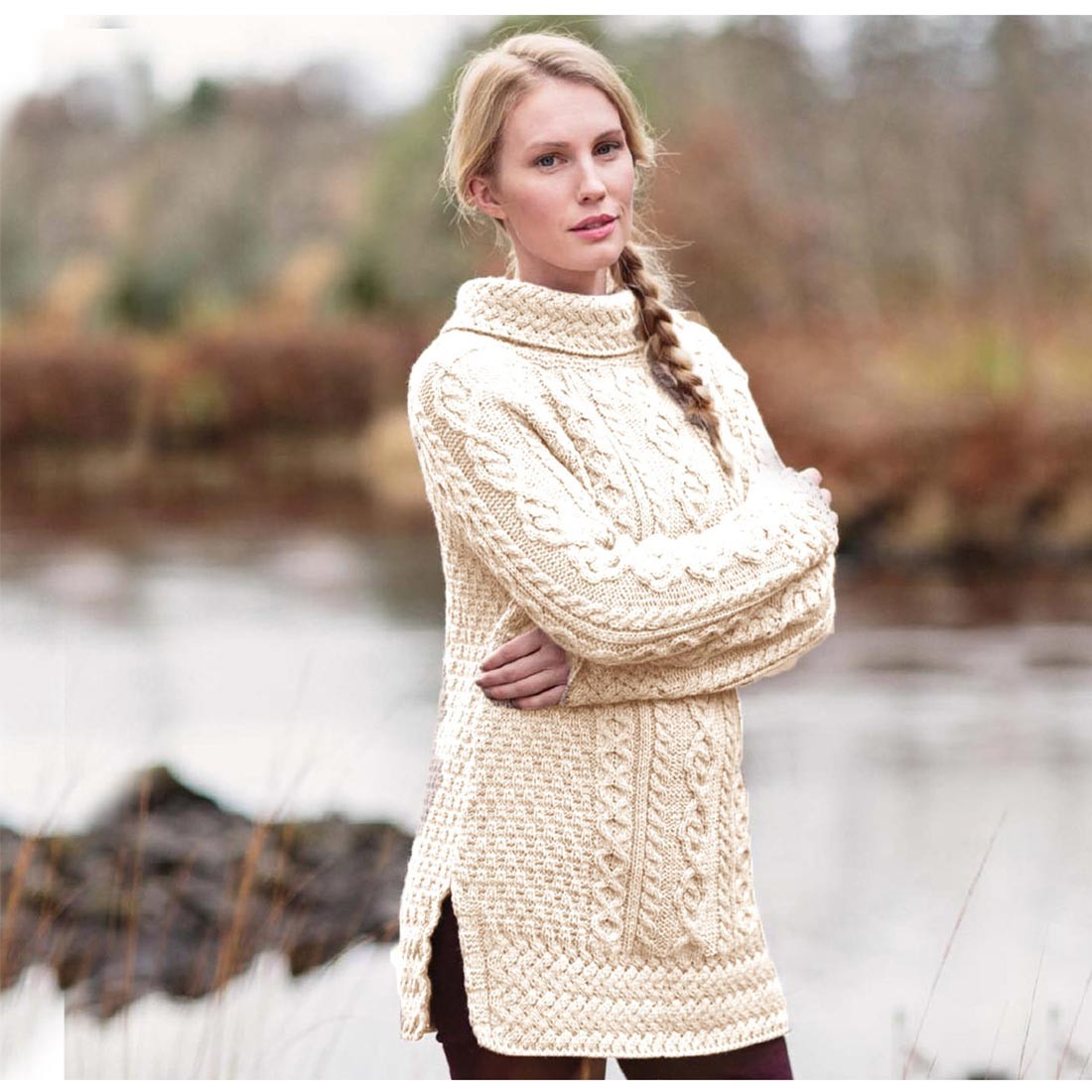 Carrollsgifts's tweet photo. Looking into your wardrobe and feeling that you don't have anything that is both stylish and warm enough for wintertime? Then we have the perfect sweater for you!
β¬80.00/$87.20/Β£71.20
-https://t.co/fZsMdC6IjO -
-
#Carrollsirish #Ireland #TheAranStore #Knitwear https://t.co/cathQUOokY