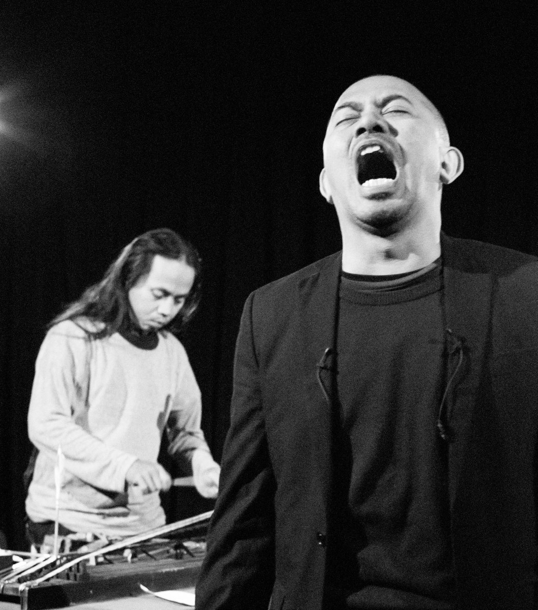 careinthecom's tweet photo. Last Autumn #idaprojects in assoc with @barbicancentre invited @Senyawa1 and Robert AA Lowe to play The New Arts and Music Programme @SuttonHouseNT and @lsostlukes. Photos:@fabiolug. @lichensarealive @sublime_frequencies #senyawa #robertaikiaubreylowe #newartsmusicsuttonhouse https://t.co/1FzY5aFzXU