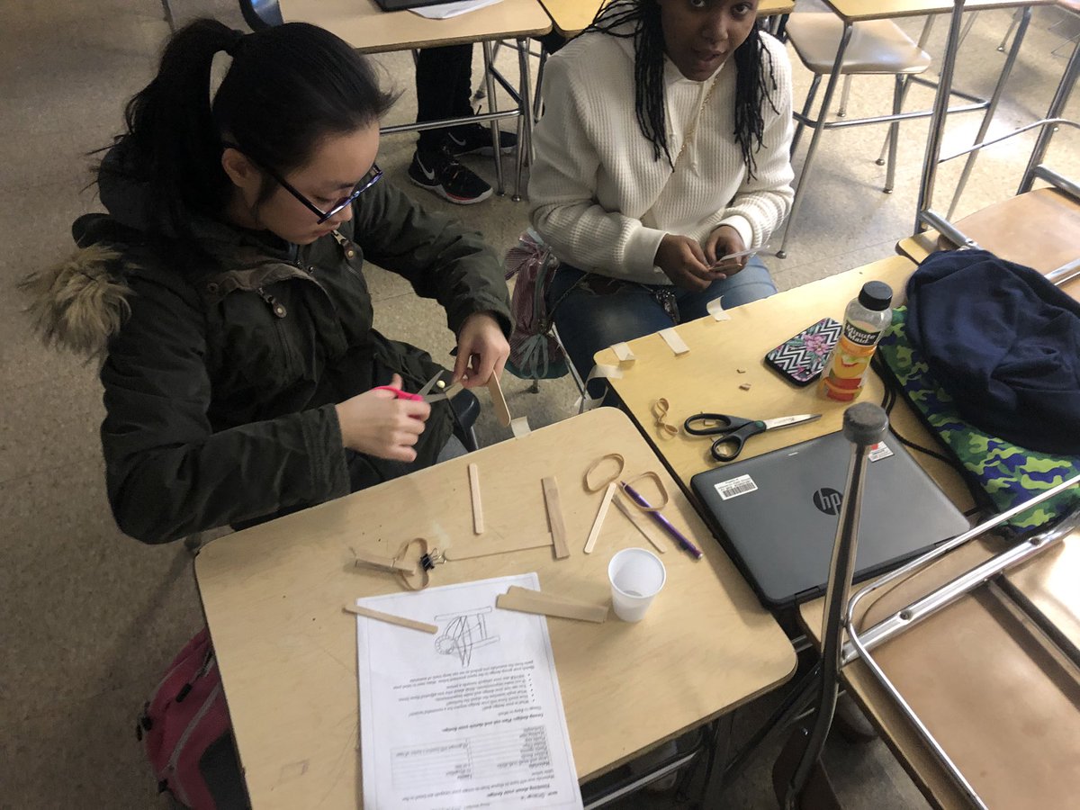 MsPalmisano's tweet photo. Catapult Challenge @FMS_BCPS STEAM Day @CTE_BaltCoPS @BCPSSci @SchifferB @jmbirnbaum1 @ms_madigan https://t.co/3QpHfCR8ow