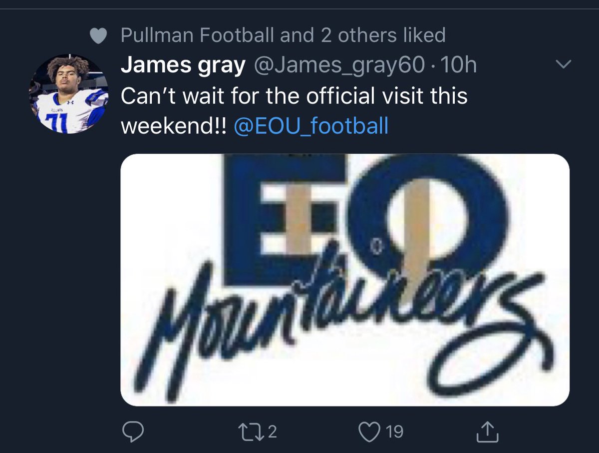 PullmanFootball's tweet photo. Wishing great official visits for 3 of our @PullmanFootball Seniors this weekend!!! Go gettem, Guys!!! @PullmanHS #GoSeniorHounds #FuturePreparations @James_gray60 @AzoElsahati11 & @isaiah_strong4 https://t.co/tPV3M7blvn