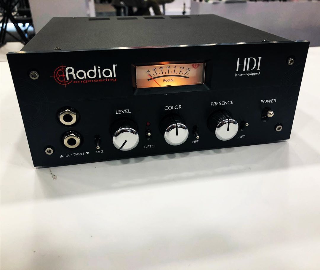 jensen_xfmrs's tweet photo. Thanks to everyone who visited our booth at NAMM 2020
and tested out the new Radial HDI - featuring a two Jensen Transformers
๐ท = @sammcainchbass
#jensentransformers #jensenequipped #jenseninside #quality #music #musician #producer @radialeng #radialeng https://t.co/QcVzupRhO8