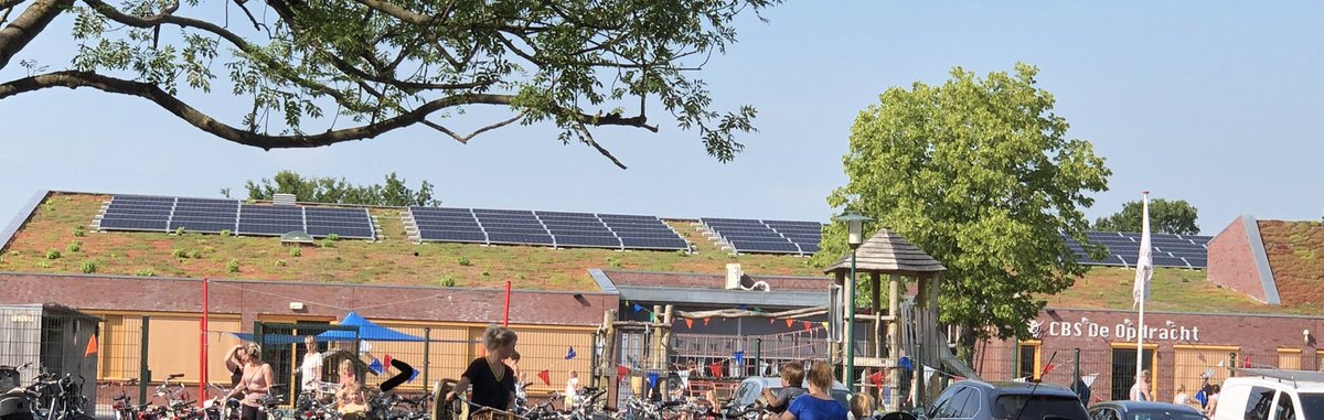 Zet m op <a href="/MilanKnol/">Dit is Milan</a> en @Schooldakrev: nog deze zomer de schooldaken vol met zonnepanelen!  😎😎😎☀️ facebook.com/zonnescholen/p… Hey school, zeg ja!