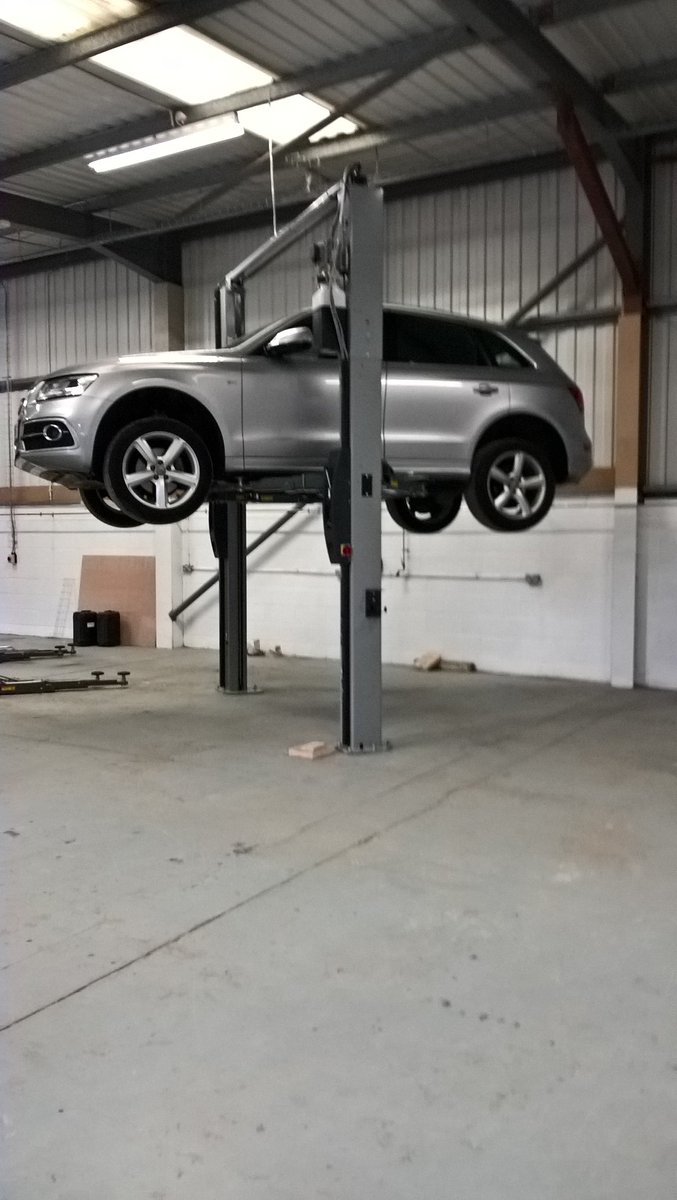 gottservices's tweet photo. One of a quantity of Rotary lifts installed in a new garage for a new customer. Shop designed, equipment supplied, installed, project managed by us. We're also moving their existing equipment from their old site.  It's what we do.  #garageequipment #engineering #workshopplanning https://t.co/fUQ1XTyJS9