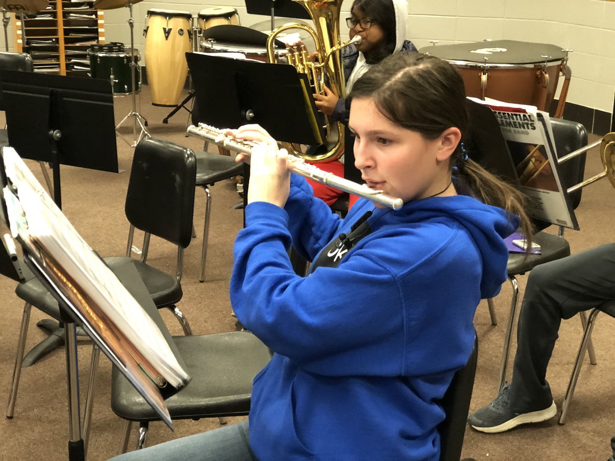 hamcoschools's tweet photo. This morning we’re inside Mrs. Stephens’ band classroom at @LVHSJackets where students are working on two pieces of music and practicing sight reading. These students are in 8th-12th grades. #HCSInsideMyClassroom https://t.co/QSpT0MuzV5