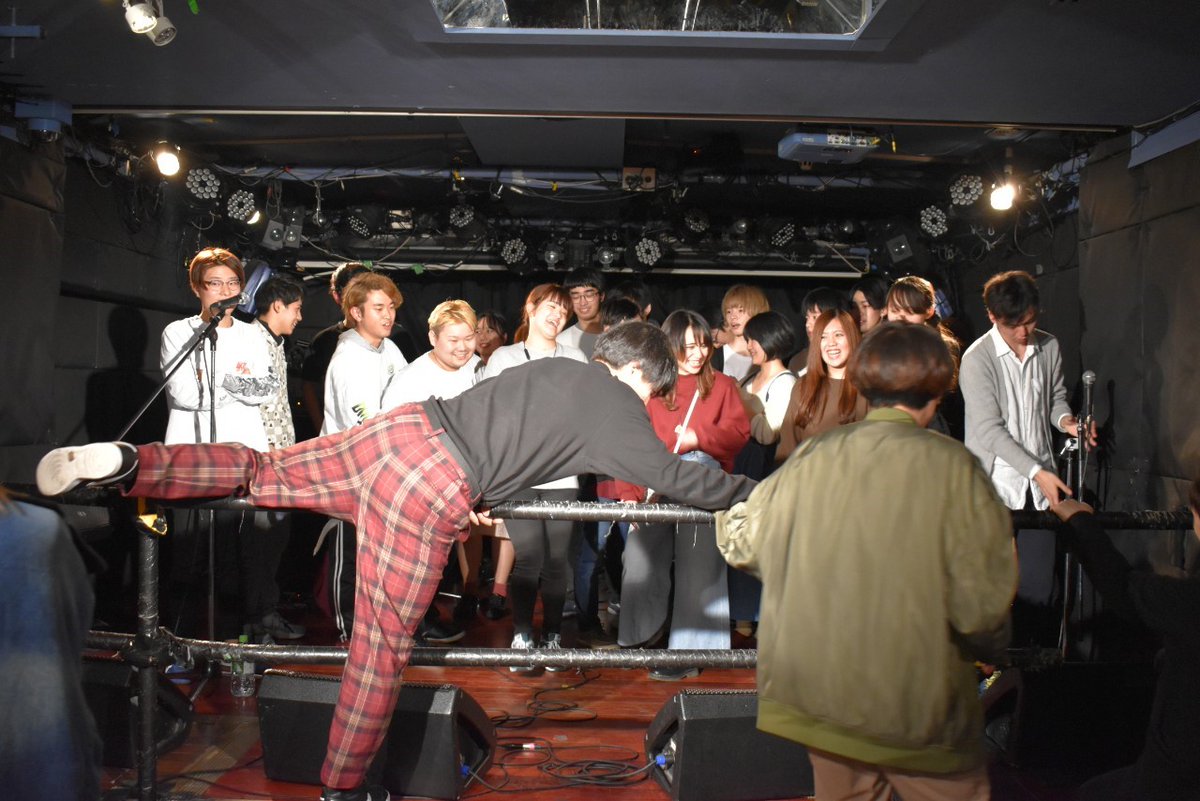 AGM10th's tweet photo. 改めまして、新年ライブにお越しいただいた方々、本当にありがとうございました！！演者の皆さんも楽しそうで幸先いいですね！！もう１月も後半ですが良い年を過ごせることを祈っています～
しもで https://t.co/kLN3QQlCd7