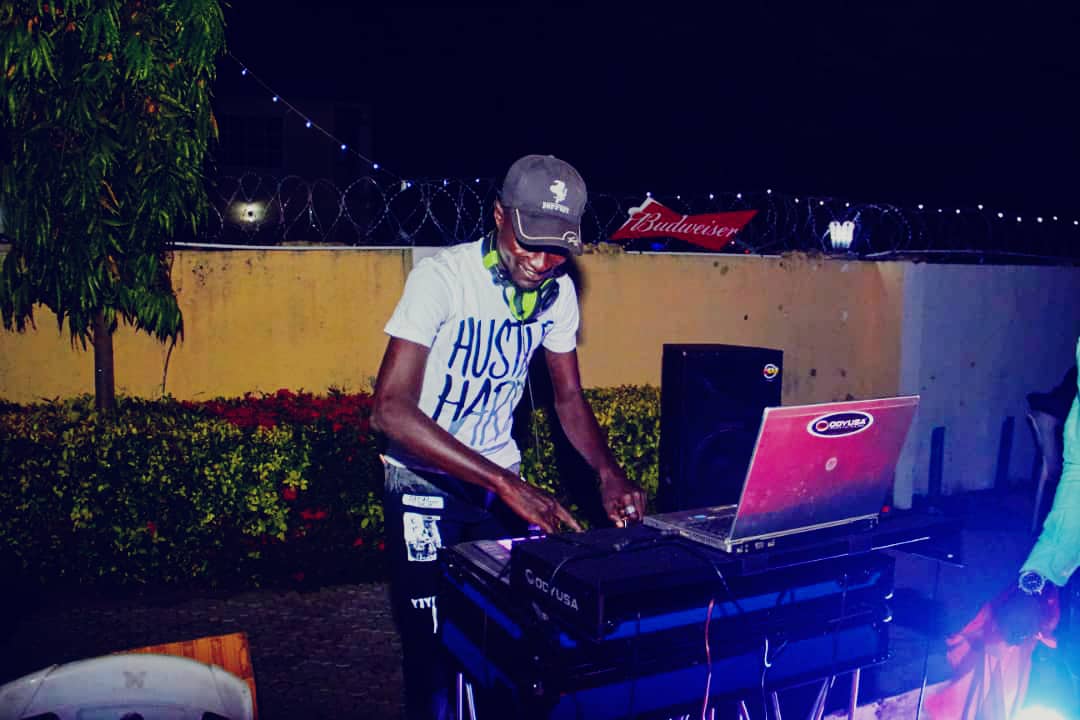 amoga_john's tweet photo. KGK Empire official DJ Prosper
#officialdjprosper
#teamkgkweup https://t.co/Ism6UX1cvL