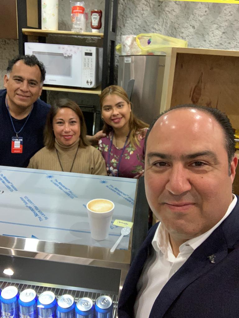 carlosgarciagle's tweet image. Un gusto ver a nuevos emprendedores #GotoFly bienvenido al aeropuerto de #CiudadVictoria.

#SDE_TAM