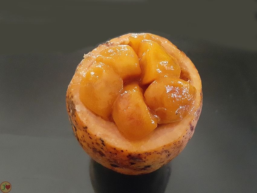 ivmtratra's tweet photo. Les vrais ils connaissent ce fruit , quelle merveille🤤🤤 https://t.co/qI18jAVEkJ