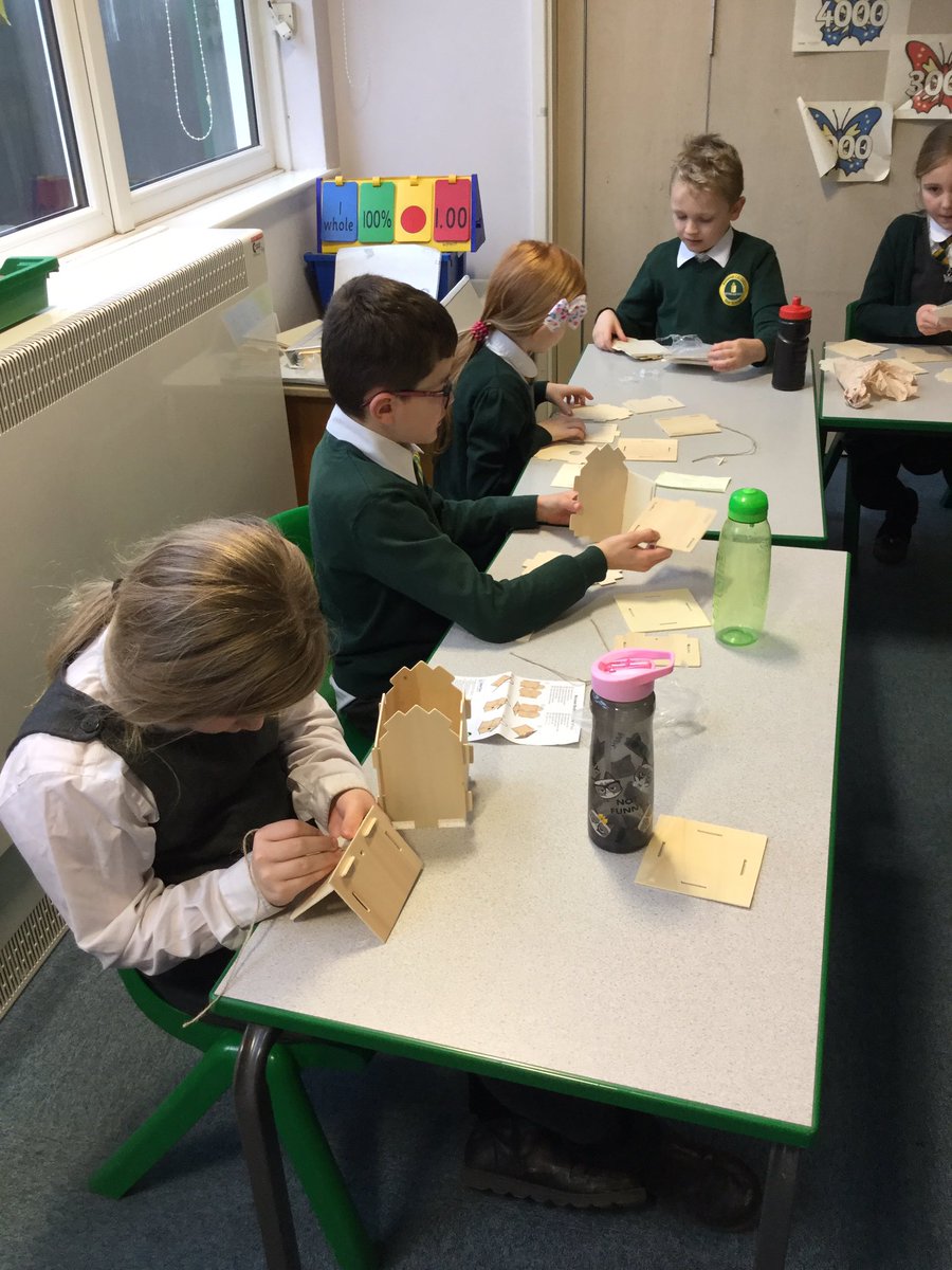 It’s the great birdhouse challenge in Owl Class🦉🦉. We are loving them. Thank you <a href="/DavidWilsonHome/">David Wilson Homes</a> . What do you think?<a href="/RSPBEngland/">RSPB England</a> # biggardenbirdwatch