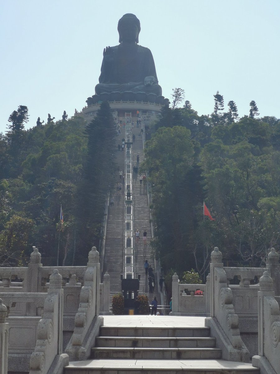 wtconcepts's tweet photo. Big Buddha, almost 300 steps... https://t.co/iEQy10NaKH