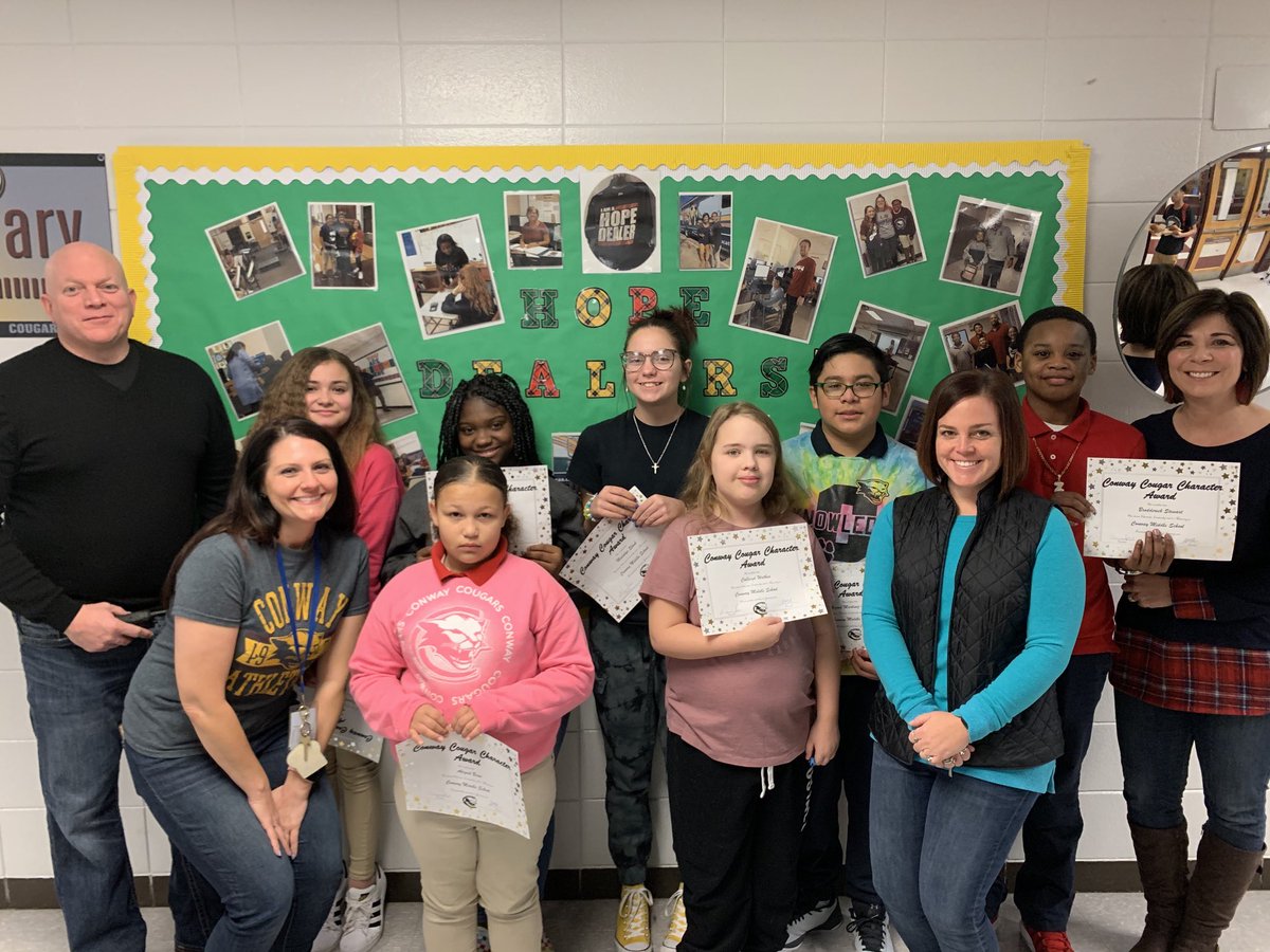 JCPS_Boss's tweet photo. Conway Cougar Character award winners! #TheConwayWay https://t.co/h3qSydyKEk