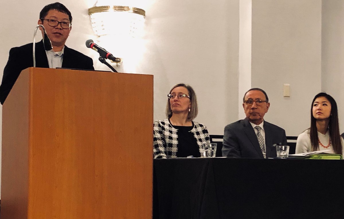 mndnr's tweet photo. One in four Hmong people in the US lives in Minnesota. Between Minneapolis and St. Paul farmers’ markets, there are more than 300 Hmong farmers. 
- Jansen Hang @HAFAFarmers #DNRroundtable https://t.co/OkzwfvTpGG