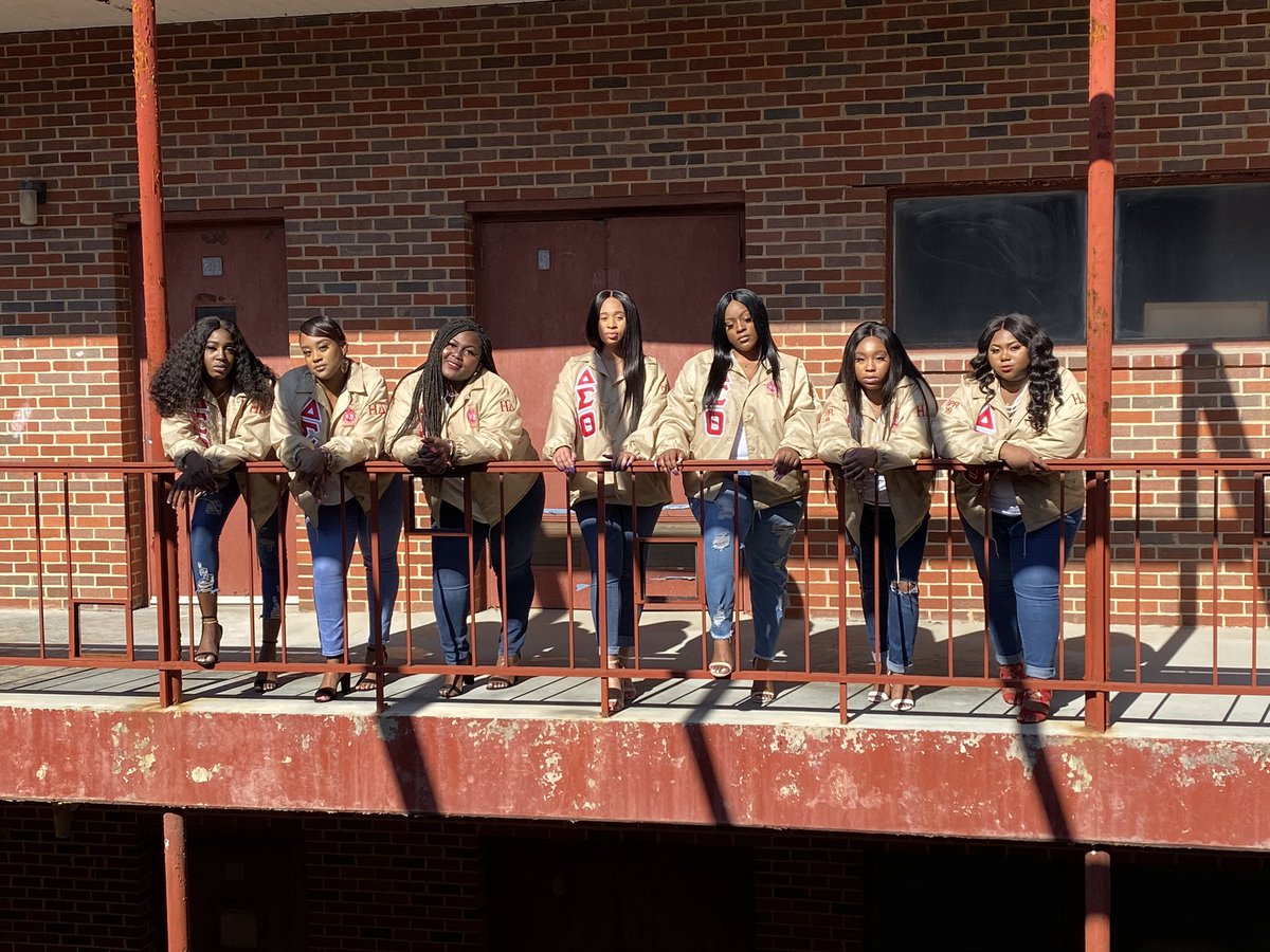 It’s my first Charter Day ANNNNNDDD it’s the chapter’s 50th anniversary. So when you see me all red and white down mind. ya. bidness. 

#To50EXQUISITEYears #TheEXQUISITEEtaDeltaChapter 

🐘❤️🎂