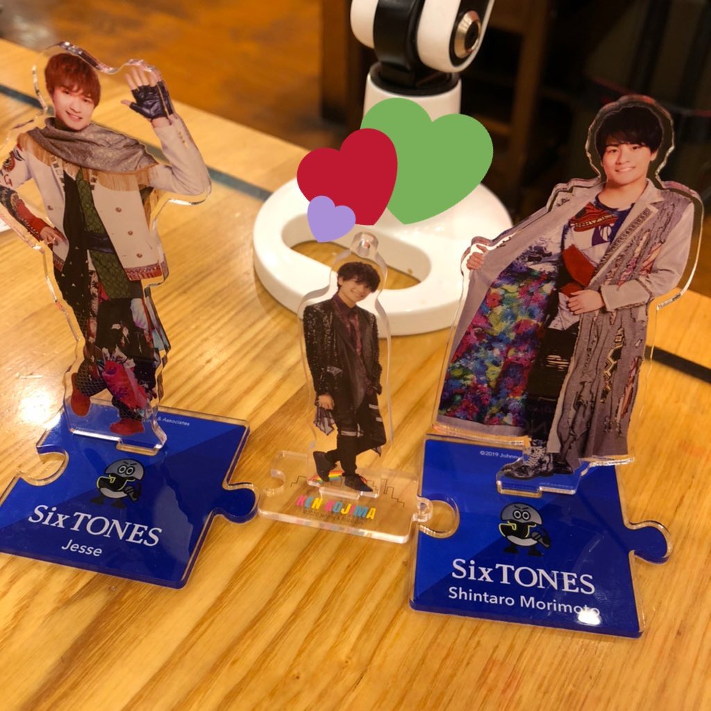 _iminmori's tweet photo. 正直言って、スト担って全てが敵というか、味方は己のみ。っていう個人的な見解があったんですけど、このタグを見て認めてくれる方はこんなにもたくさんいるんだなと…。感謝をたくさんするべき…ほら…こじけんも嬉しそうじゃん…
SixTONES / Imitation Rain 
 #ストの援護射撃しちゃってAぇんですか https://t.co/IaWtUKrEUc