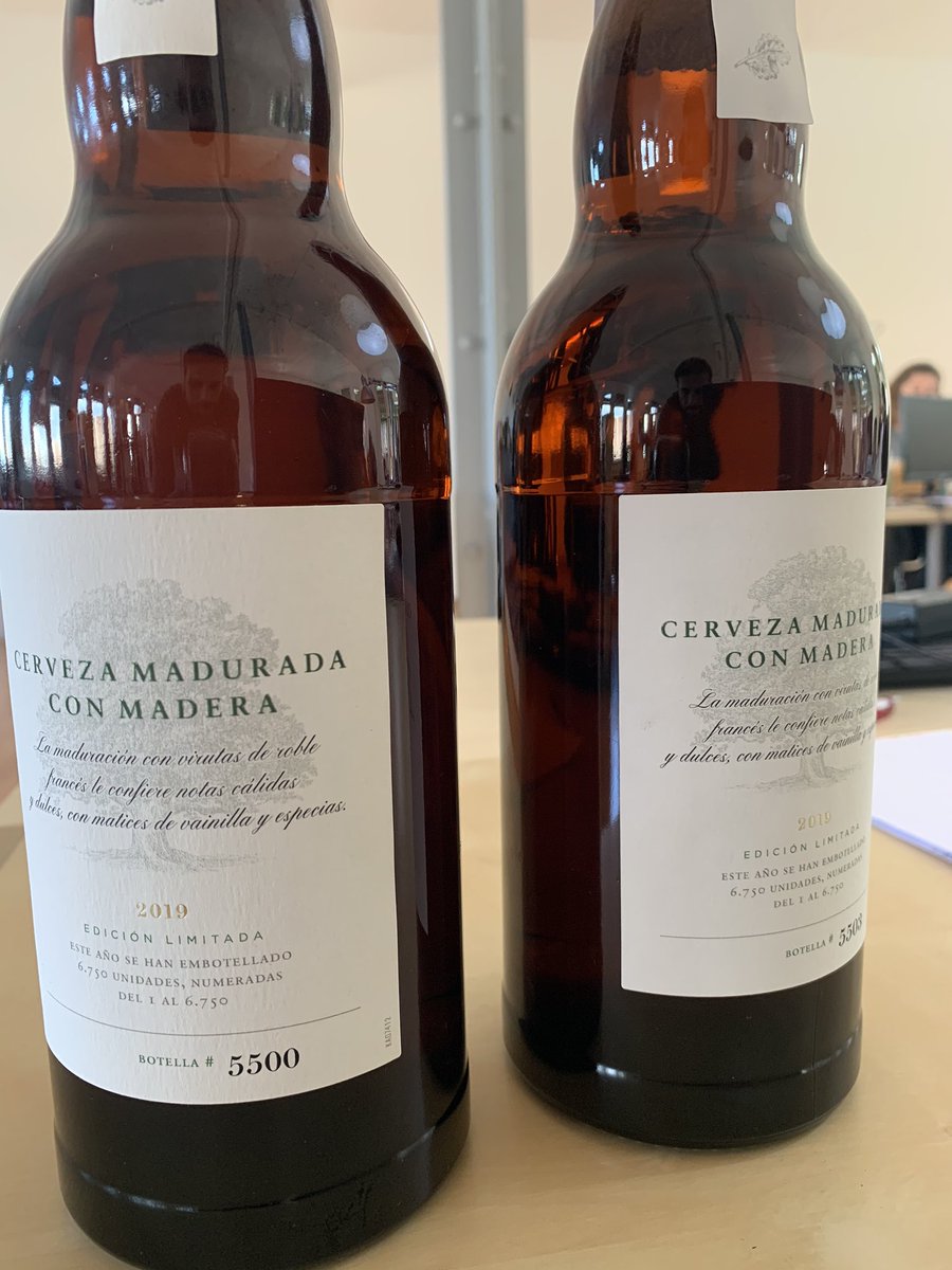 Ignasiclos's tweet photo. Hoy en nuestra #MindshakingSession nuestra mindshaker Itziar Pérez , Dirección de Arte y Marca en @sdlinnovacion , nos habla de “Arte y Mujer”. Crack! Acompañados por Edición limitada de @EstrellaDammCat . Gràcies @lauragilcenteno ! 🍺 https://t.co/G0a3THfEE7