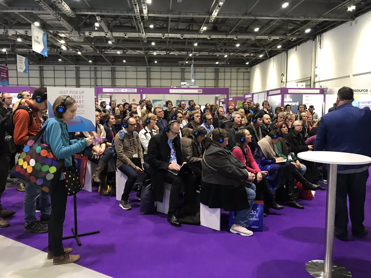 BSBCPrimaryHT's tweet photo. @ICTEvangelist drawing in the crowds at today’s ‘Flipping the Flip’ keynote. #Clickview #worldclassteaching https://t.co/FdkOyi3wLW