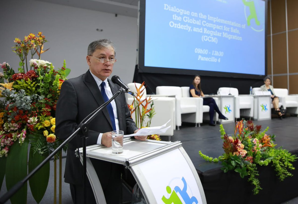 .<a href="/SChavezEc/">Santiago Chávez</a>, Presidente del <a href="/GFMDprocess/">GFMD</a> resalta que este espacio permitirá visibilizar el trabajo de todos para responder a las dimensiones y complejidades de la migración.

En #XIICumbreGFMDQuito sobre implementación del Pacto Global para una Migración Segura Ordenada y Regular