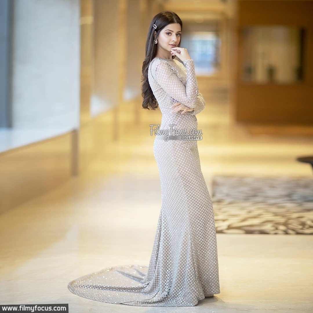 FilmyFocus's tweet photo. Latest Gorgeous pics of #vedhika.!
@Vedhika4u #ActressVedhika #VedhikaKumar #Muni4 #Baanam #Vijayadasami #DaggaragaDooramga #NBK105 https://t.co/XiDd1pJO9l