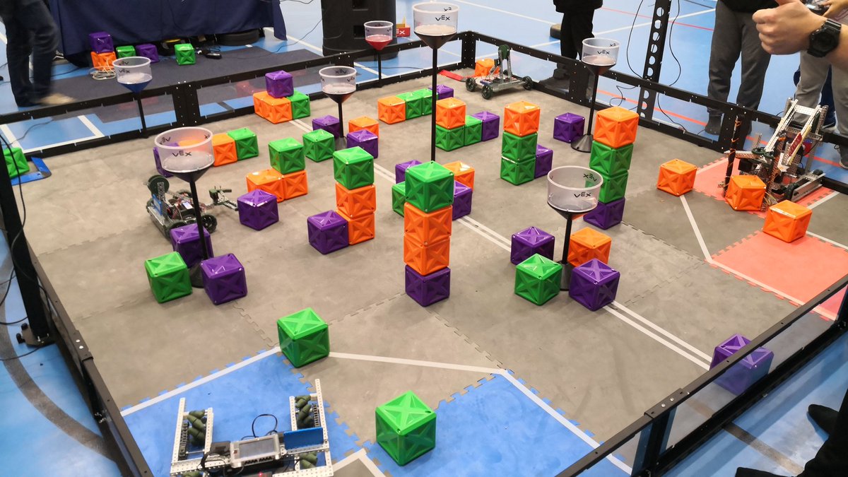 1/4 final 1 looks like it could be a close affair