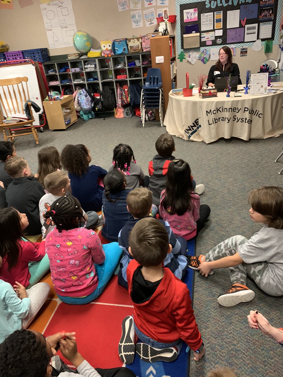 MetcalfNat's tweet photo. Career day at Press! #presscounselor #presspride https://t.co/DnZpDyjqoj