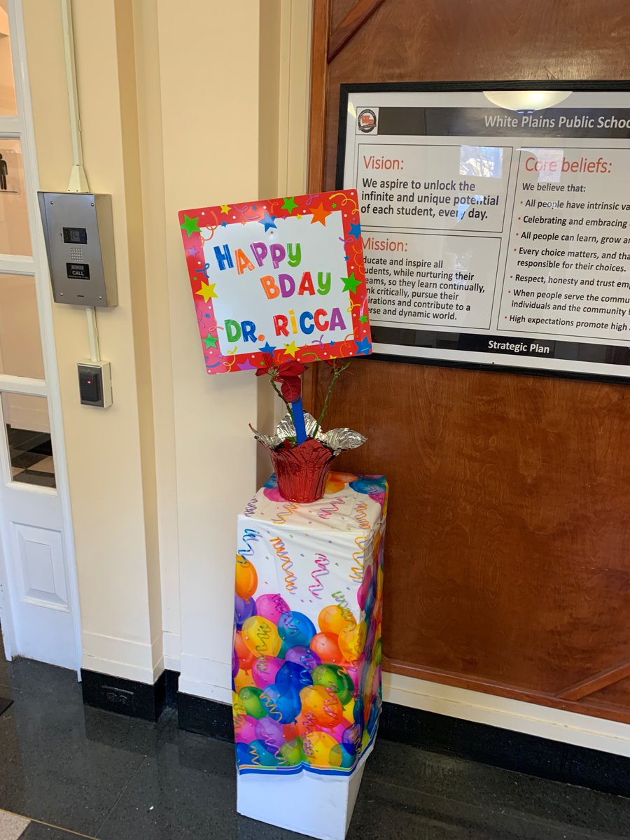 DrJosephRicca's tweet photo. You have to love #EdHouse and the @wplainsschools family - thanks, everyone! You are all amazing teammates. I'm blessed. #WPProud https://t.co/4kqKlhctz0