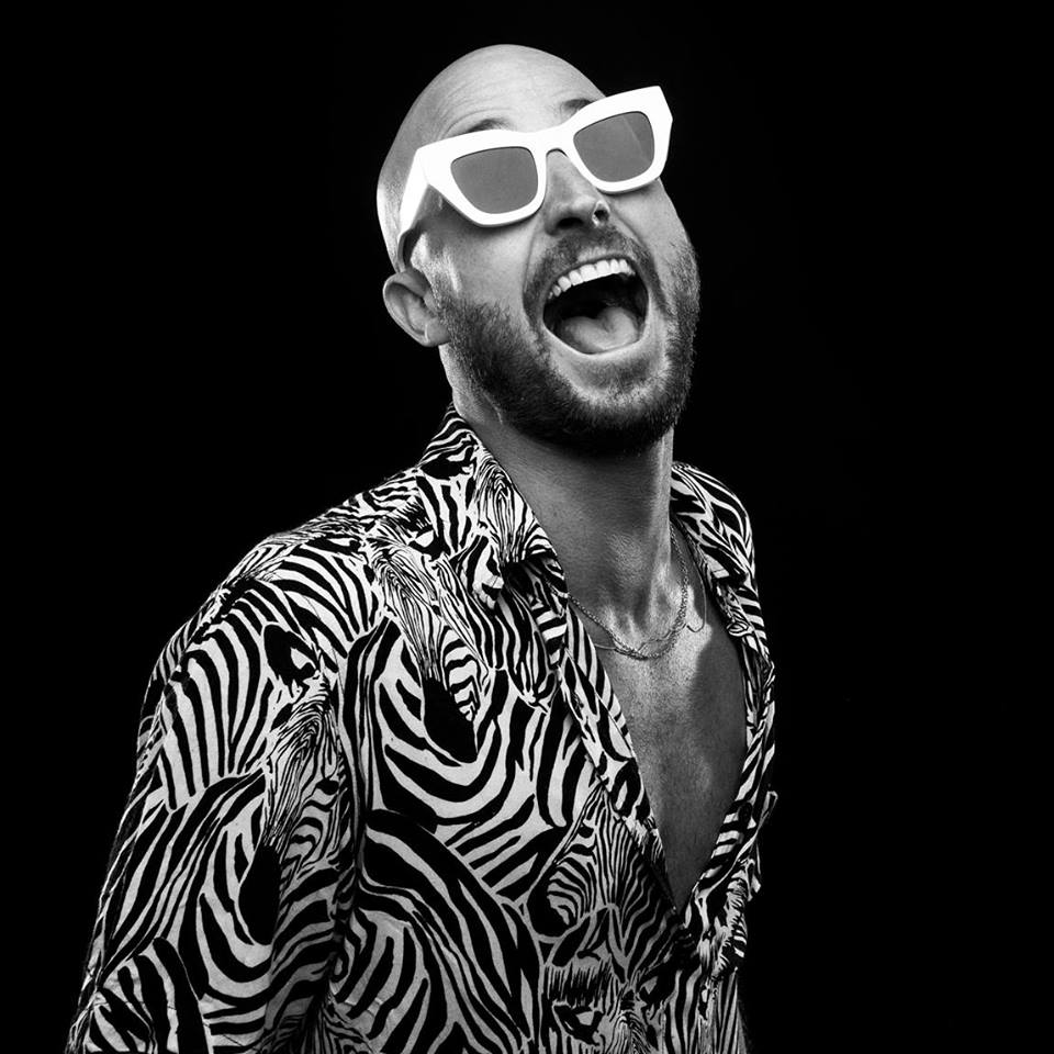 ENHORABUENA <a href="/TheGrefg/">Grefg =)</a> YA TOCABA QUE TUVIERAS LA OPORTUNIDAD DE TICAR TU SESIÓN EN <a href="/MedusaFestival/">Medusa Festival</a>.
GRACIAS A TU RAPADA ESTAS TRIUNFANDO MÁS QUE NUNCA SIGUE ASÍ!!! 👍🎉