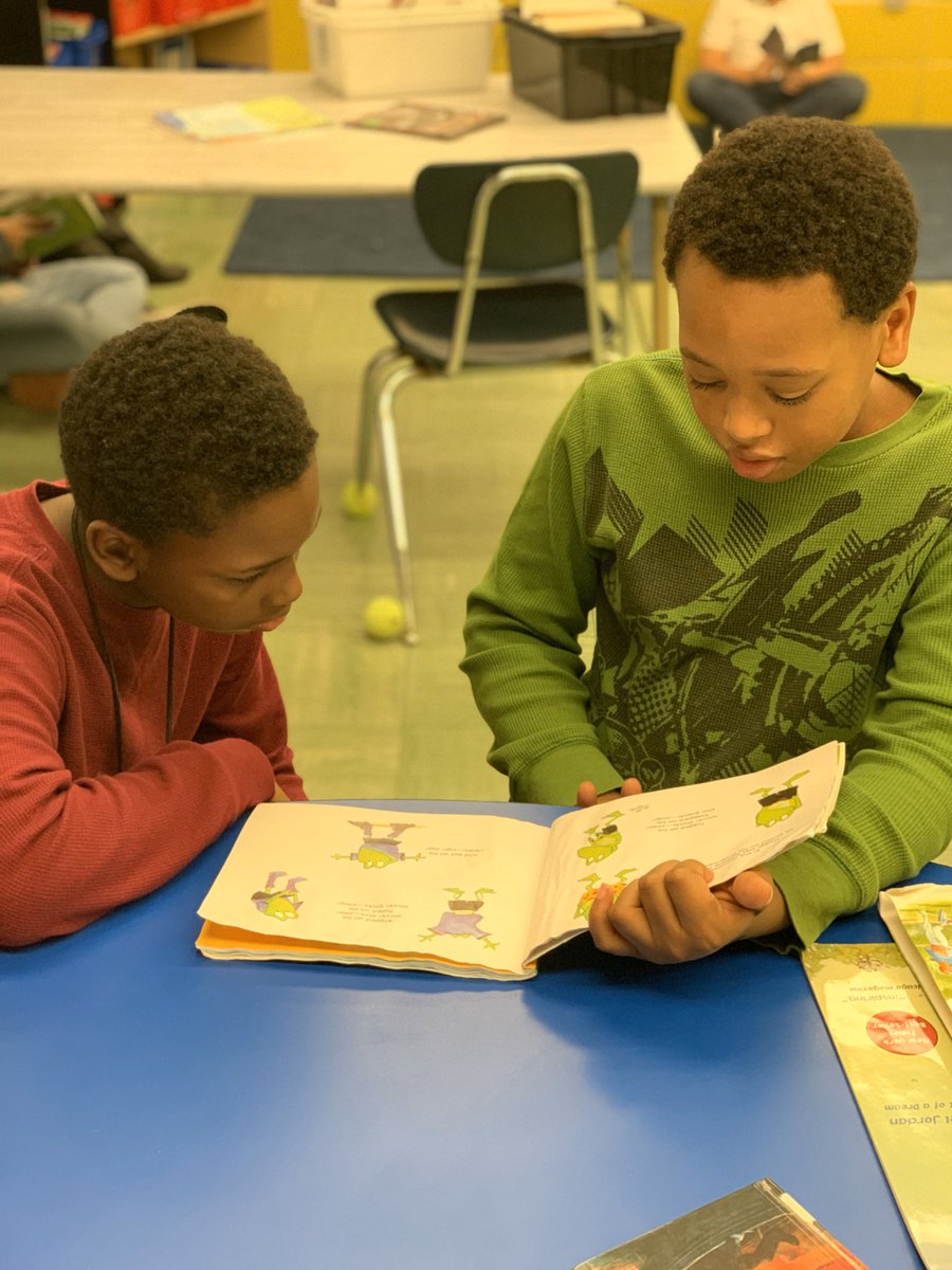 MrsBolek102's tweet photo. These 4th and 5th grade brothers support each other by reading together! #PowerGoals #ReadingIsFun #rrcc #AJKA @npattd187 @mgrenda1 @DameRodgers @AmericanReading https://t.co/CP2DML1MNI