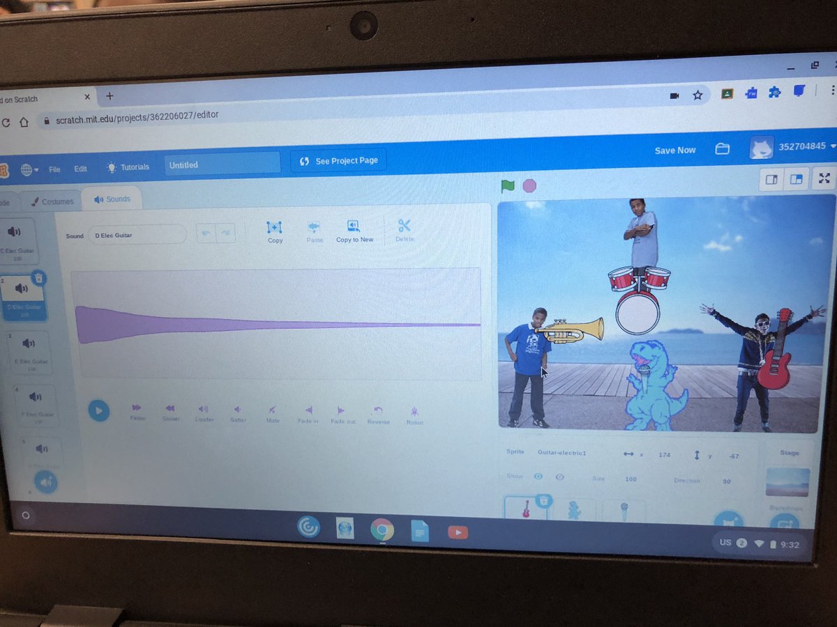 Mrs_Lillicrop's tweet photo. Working with @LucyWal96959534’s class this morning - building a band using @scratch and our imagination. @AvilaDPCDSB #dpguidance #dpcodes https://t.co/UqXEb4zwH6