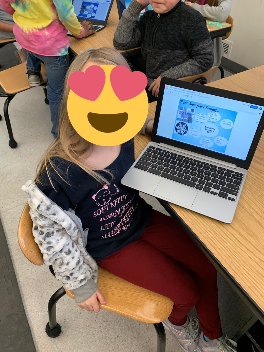 mccartney2grade's tweet photo. Started off our Friday with Google drawings!! The students were so engaged & quiet while filling their graphic organizers about Snowflake Bentley! #dcsdpln #2ndrocks #infowriting #GoogleEDU https://t.co/3IqLmqCqGJ