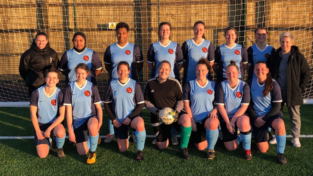 Double joy for Wokingham &amp; Emmbrook women's teams footballinbracknell.co.uk/news/womens-fo…