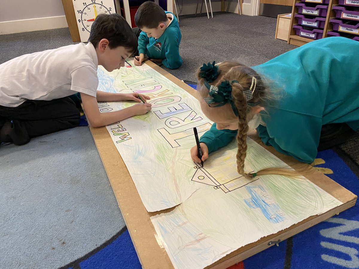 TreorchyPrimary's tweet photo. 3R pupils have been creating a banner to celebrate Treorchy winning the Great British High Street of the year 2019! #TPS3BR #VisitTreorchy #MYHIGHSTREET https://t.co/DzVscP9yDR