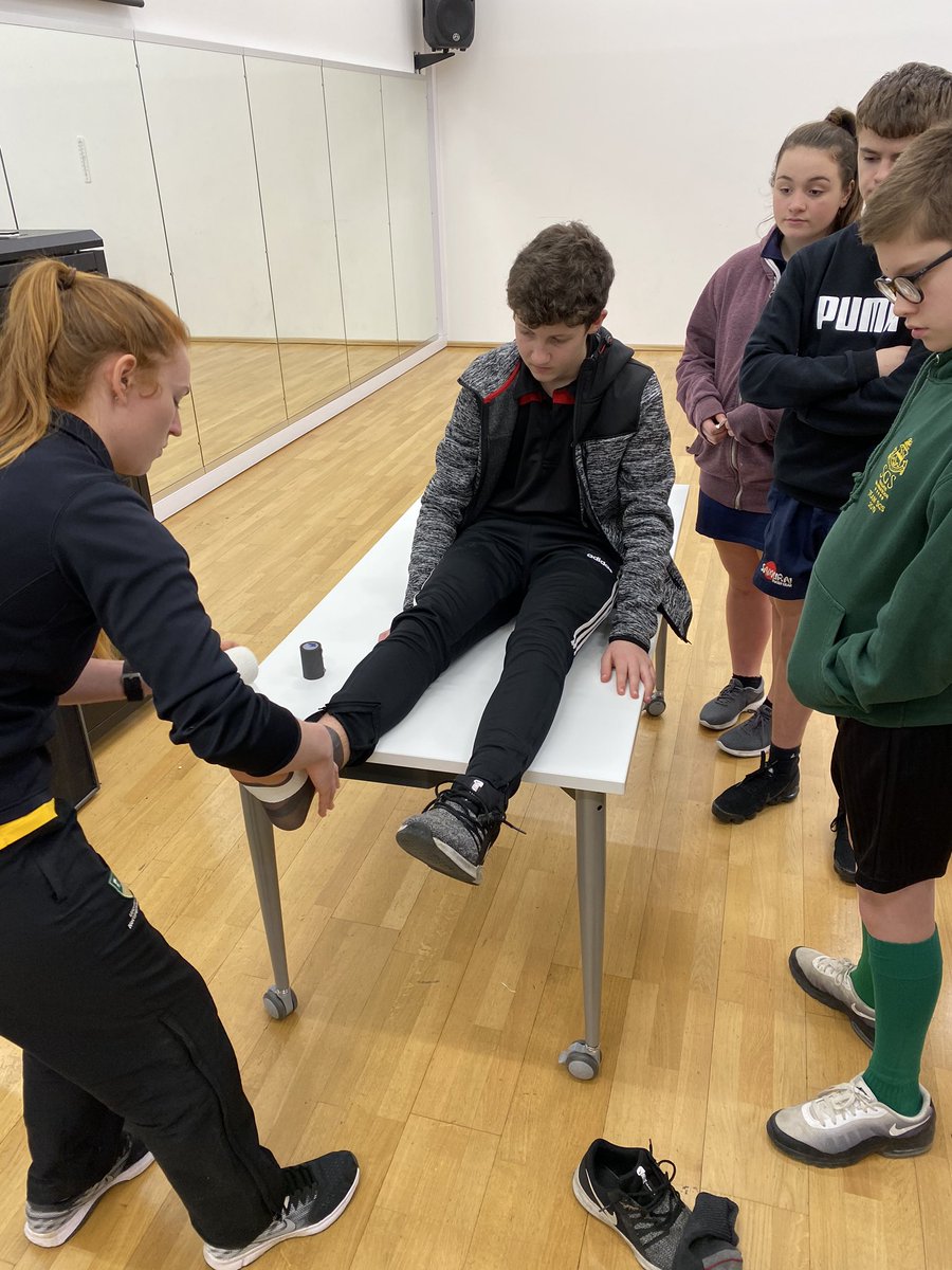 SportatCRA's tweet photo. Connor and Raquel finished the day with a session focussing on injury and rehabilitation. Christian and Isobel finished the day with a sport psychology session! #DRETPerformanceConference #CRAsport https://t.co/D6k2wiWdBH