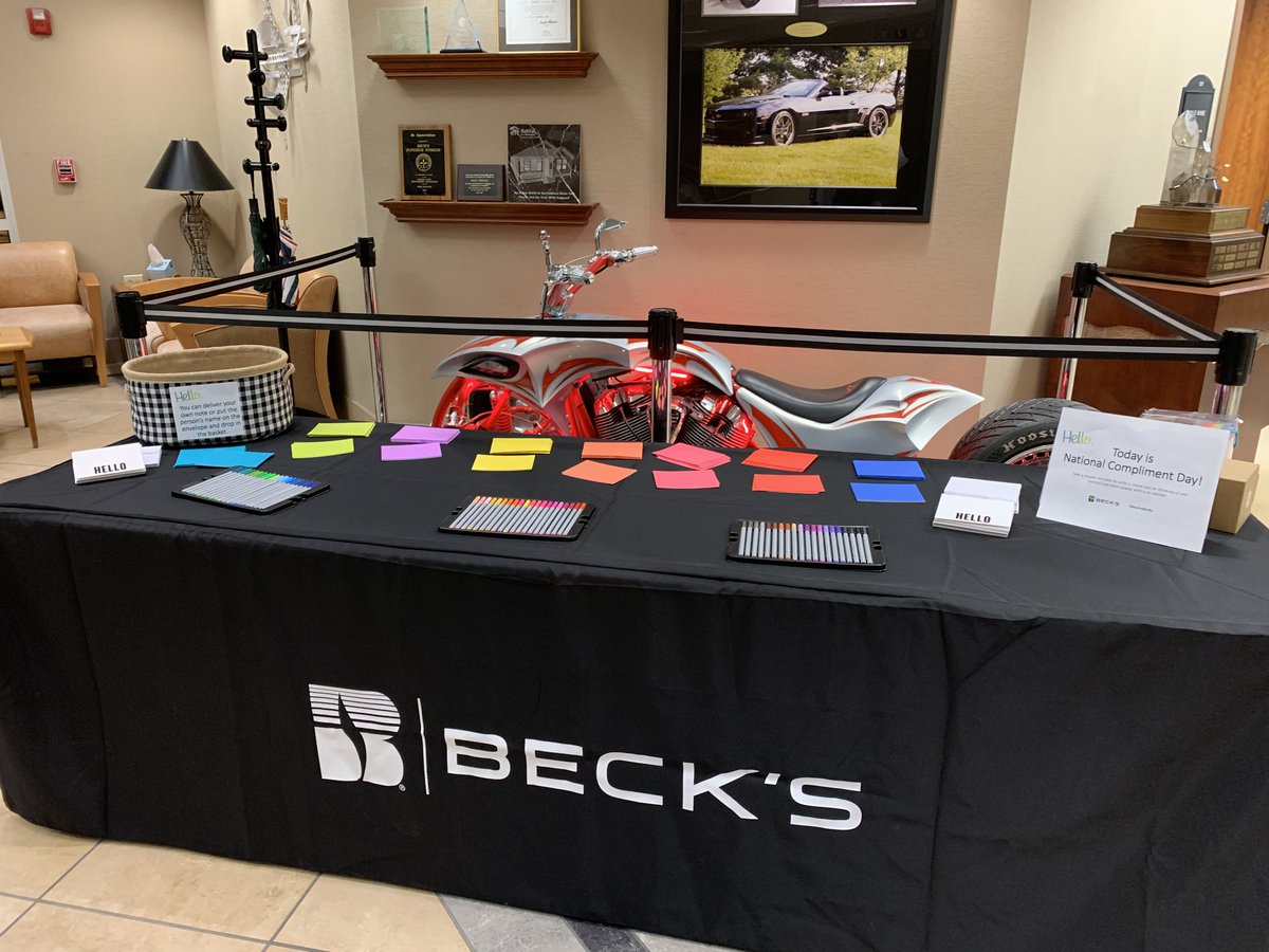 WeAreBecks's tweet photo. Happy Friday! Today is also National Compliment Day! If you are near our home office be sure to stop by the front lobby to write a ‘thank you’ or ‘thinking of you’ note for someone! 😍⭐️🤩
#WeAreBecks #BecksHybrids #PraiseOthers https://t.co/arjHM2Xcq0
