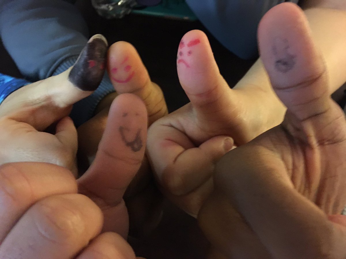 AMCHS_AVID's tweet image. 10th Grade -1st period- thumb war Warriors. Congrats to Victor!!!  Winner of a Chick-fil-a gift card.