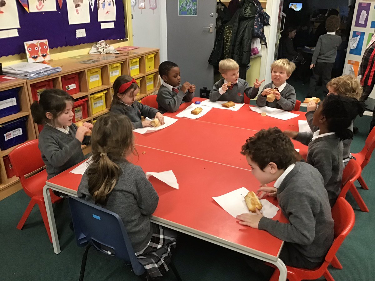 YMS_Reception's tweet image. Chinese New Year#Spring rolls#EYFS