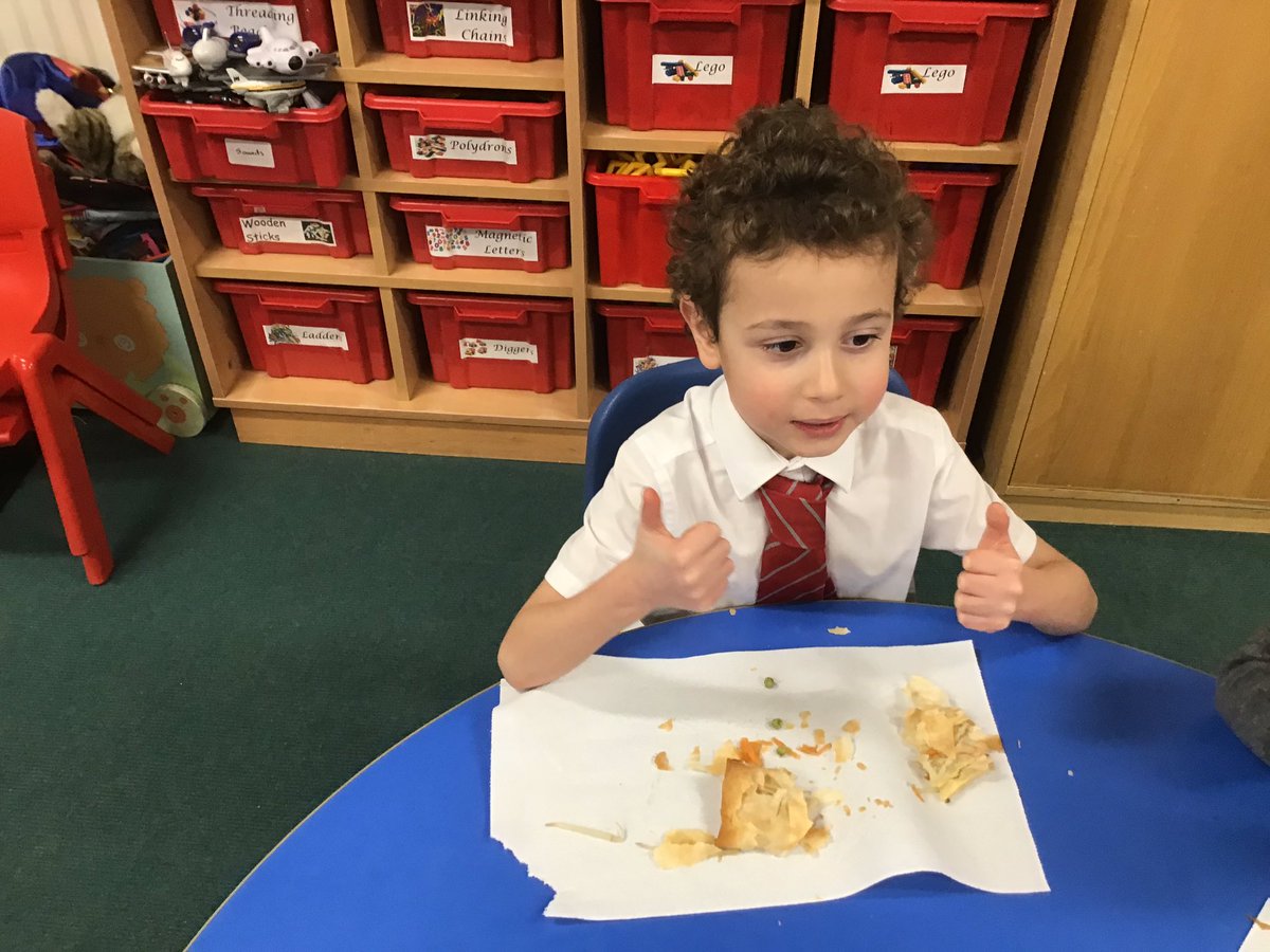 YMS_Reception's tweet image. Chinese New Year#Spring rolls#EYFS