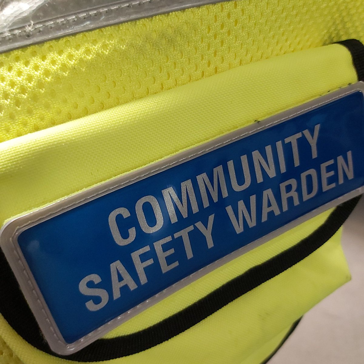 WardenRichard2's tweet photo. Out with parking services today checking that permits are being used properly. Unfortunately some people flout the rules and have been caught. Use them correctly or more fines will be given. @CMBC_CSRT @Calderdale #jointpartnershipworking https://t.co/8PAJvzjOuP