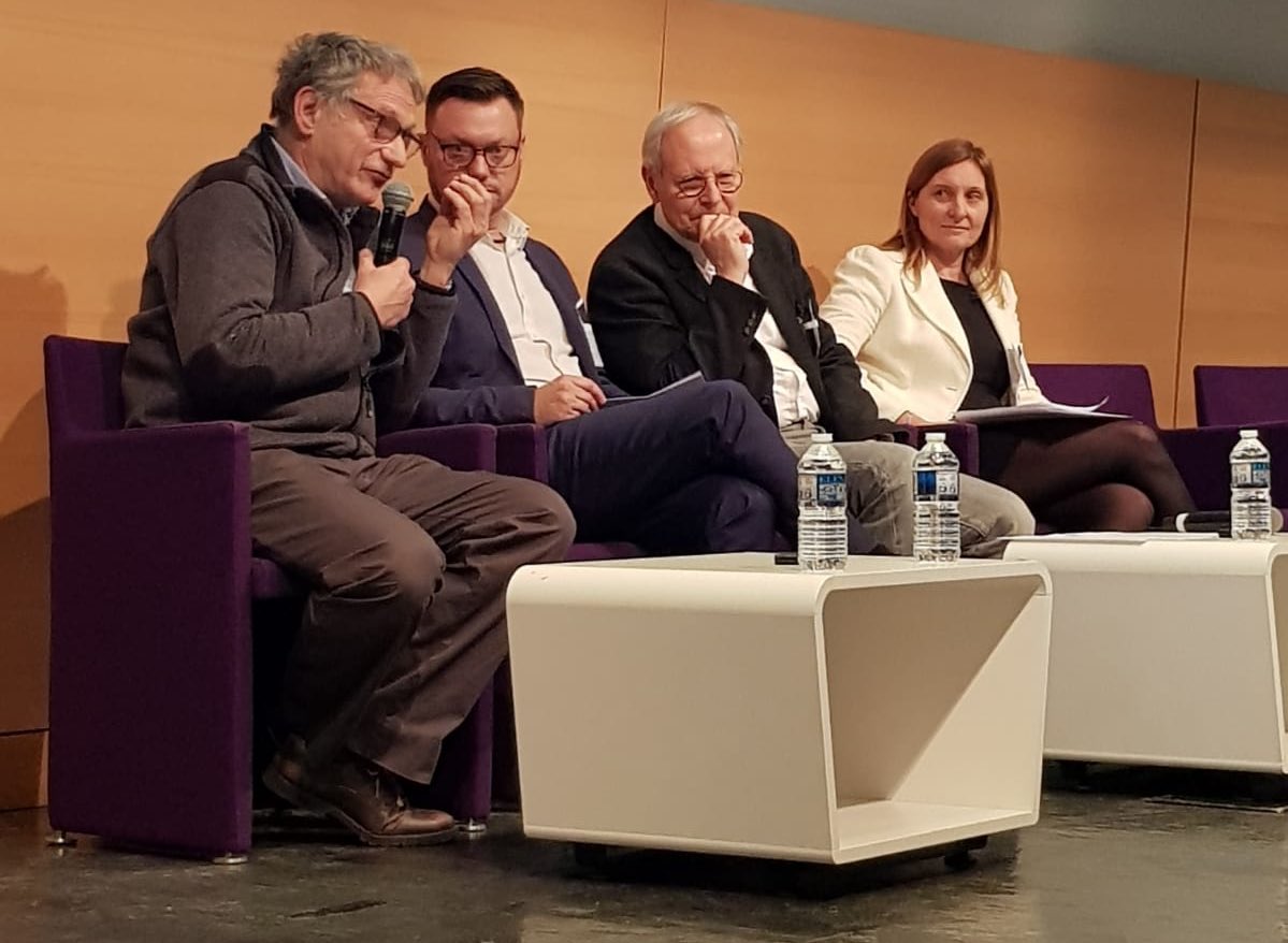 esante_gouv_fr's tweet photo. 📌 #ProgrammeHopEn : les #usagers sont associés à la conception de leurs services numériques, une des 5 orientations du virage #numérique en santé #MaSanté2022 ➡️
Soutenir l’innovation et favoriser l’engagement des acteurs https://t.co/mvydHMQHqi