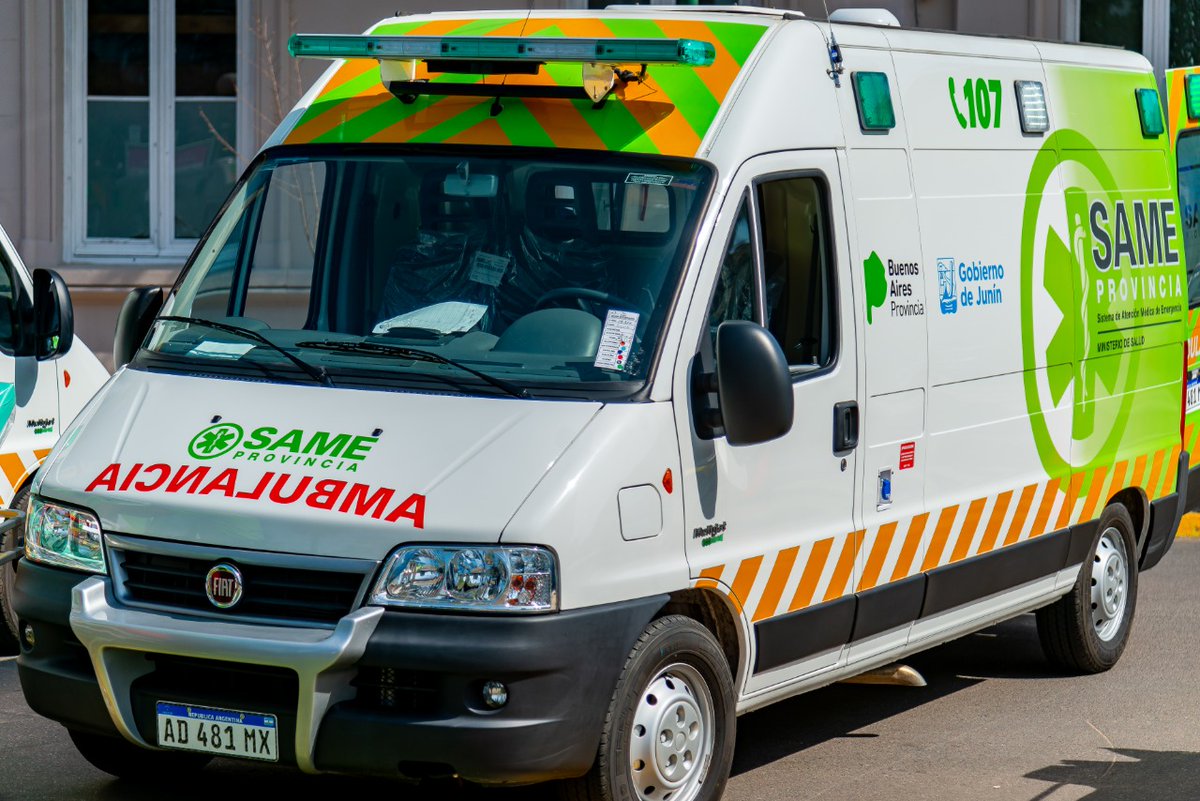 petreccapablo's tweet photo. Desde hoy, la ciudad cuenta con el servicio del SAME para la atención de emergencias en la vía pública. 
Además, desde marzo el servicio cubrirá a todas las escuelas públicas del Partido, dando respuesta a una antigua demanda de la comunidad educativa. https://t.co/a1D2WrXmZM