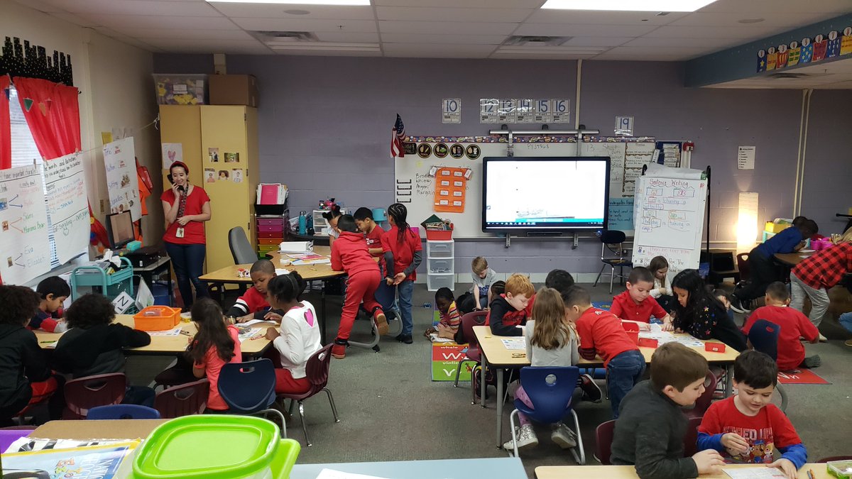 life_kinder's tweet photo. Kinder/2nd grade book buddy day!! The kids are always so excited to read with their buddy. #reynproud #kindergarten @dr_tbaker @MsWalker_FR @RachChip https://t.co/REyQHUTwRq