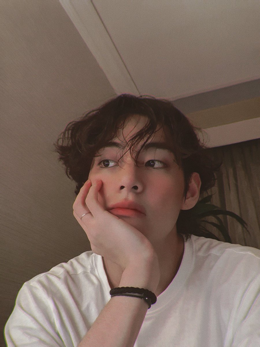 hanyang_studio's tweet photo. 🐯🧡

#HANYANG_STUDIO
#저장시_알티 ✔️

#방탄보정 #방탄소년단 #BTS  #태형 #태형보정 #태형배경화면 #방탄배경화면 #btspic #taehyungpic https://t.co/j3BgiHYb2T