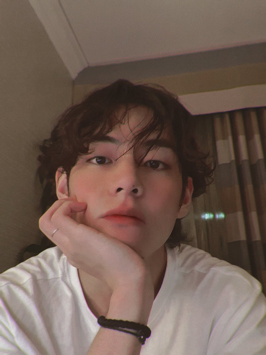 hanyang_studio's tweet photo. 🐯🧡

#HANYANG_STUDIO
#저장시_알티 ✔️

#방탄보정 #방탄소년단 #BTS  #태형 #태형보정 #태형배경화면 #방탄배경화면 #btspic #taehyungpic https://t.co/j3BgiHYb2T