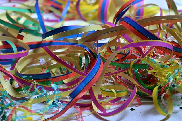 Giorno dopo giorno cresce la voglia della magica atmosfera del #Carnevale!🎊
A #Spoleto, come in tutta l'#Umbria la tradizione del carnevale ha una storia ricca di curiosità tutte da scoprire! 
Ecco come e quando partecipare alla 192esima edizione!🎉👇

ow.ly/MMUG50y46LS