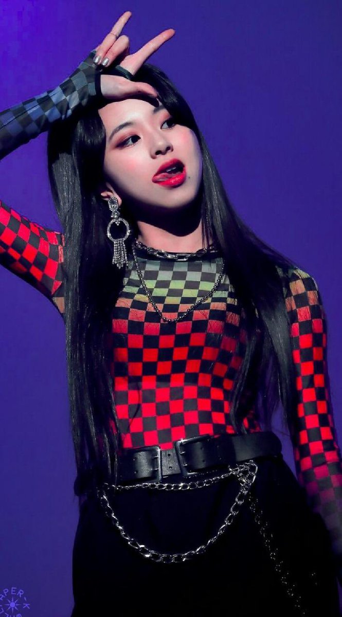 Kpoplov40814214's tweet photo. I wanna say our #BabyCub is so handsome
She is handsome and pretty at the same time
#CHAEYOUNG #BabyTigerChaeng #HowUdoinchaeng https://t.co/tRHIleC1Il