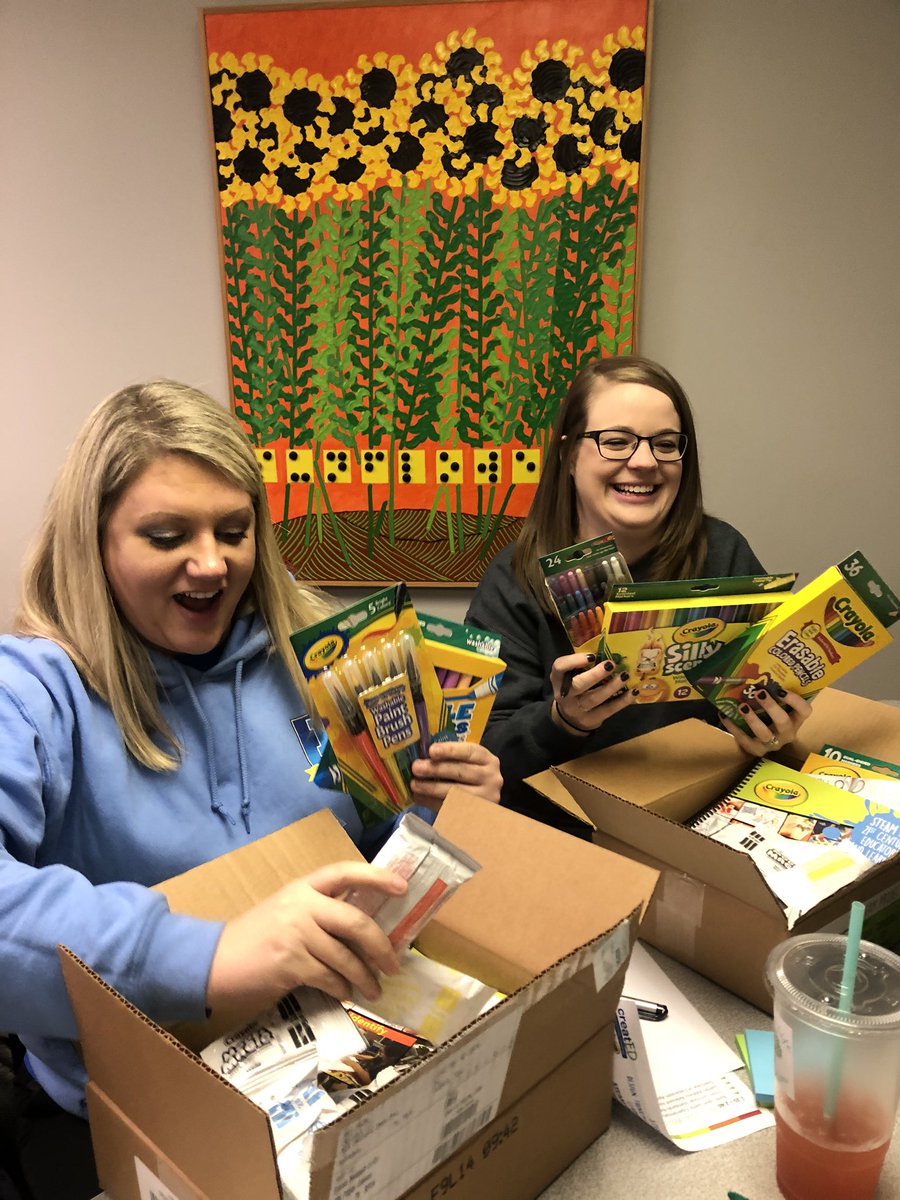 SocialJmcss's tweet photo. It’s always a surprise with Crayola treats. STAR teachers look forward to their new kits each session.#smiles @suptking @crayola https://t.co/3ZAch7Y62G