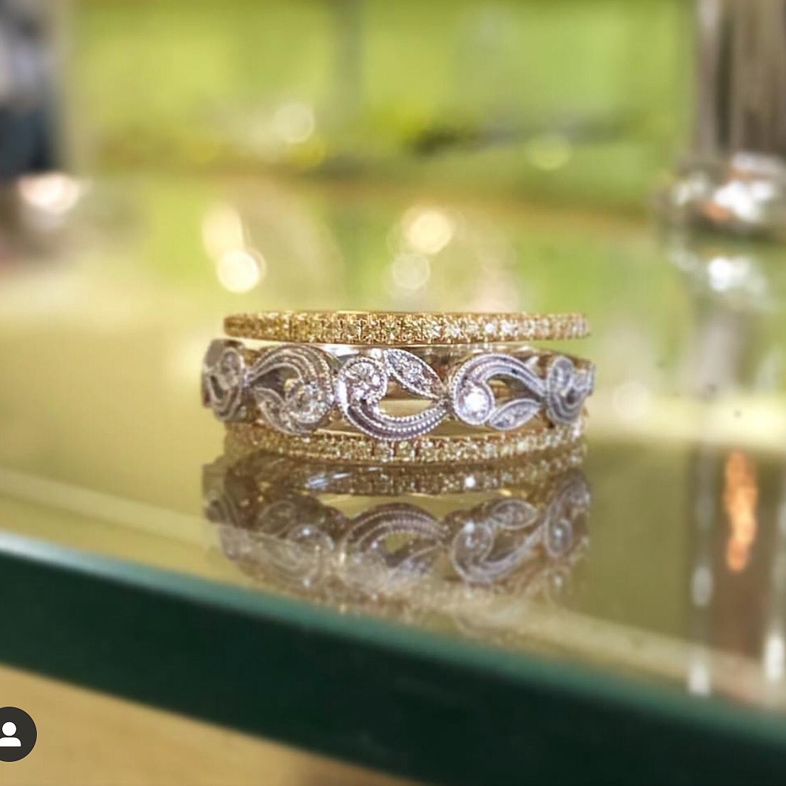 vaughans_1949's tweet photo. Mix it up and create your on signature stack by @SimonGJewelry ! Style No: TR473, TR733. #CommittedWithSimonG #FineJewelry #DreamRing #JOTD #JOTN #SimonG #SimonGJewelry #StackingBands #WeddingBand #Ring #RingGoals #bands https://t.co/XTnAHT7M3o