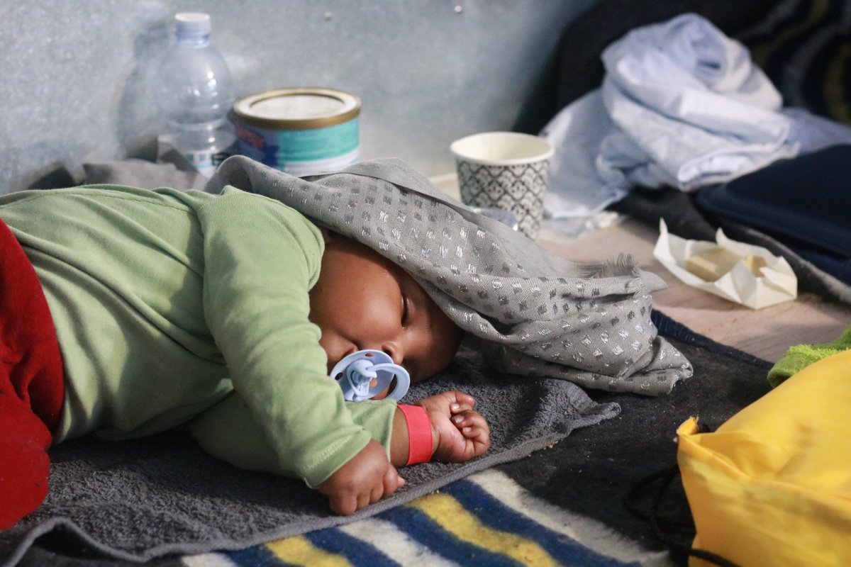 MSF_Sea's tweet photo. UPDATE: Of the 92 people rescued by #OceanViking earlier today, 32 are minors traveling alone. Ten of these unaccompanied children are under 15 years of age, while the youngest person now safely onboard is a baby of just 6 months. Four pregnant women are also among the survivors. https://t.co/PpqndRvbSV