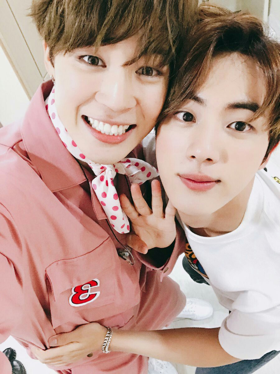 qauvpie's tweet photo. #FindTheSoulWithRuARMY
Ну ладно, не знаю что это буду твитить https://t.co/qE2sFO54pc