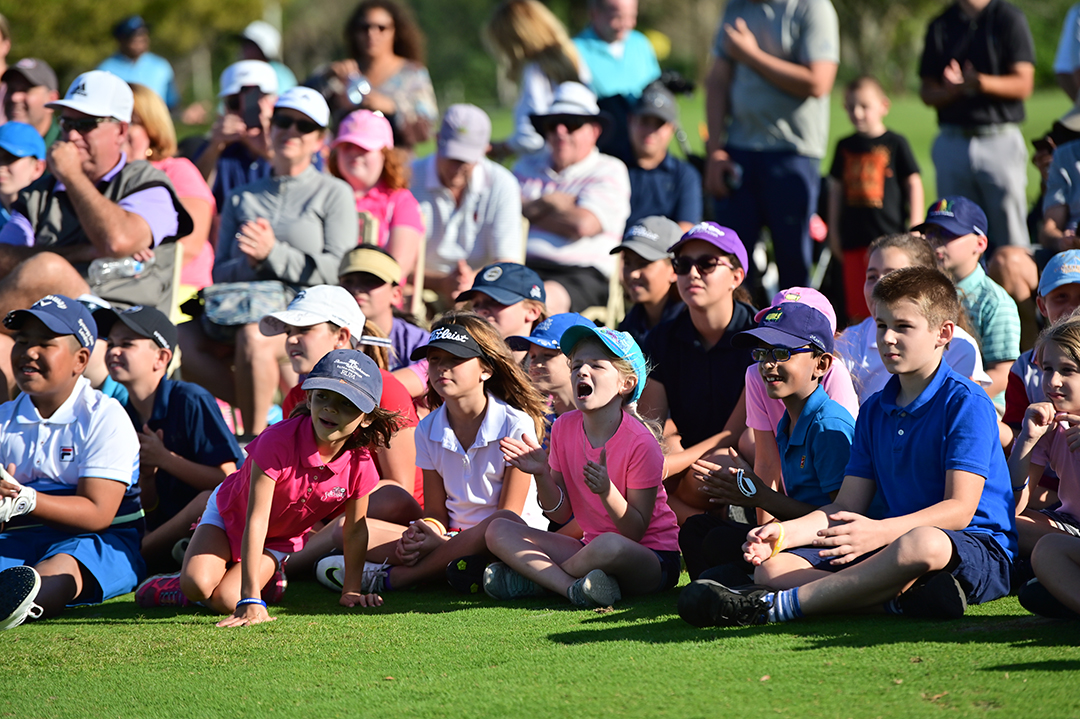 PBCOspreyPoint's tweet photo. On Monday we hosted a free junior clinic in partnership with the @gainbridgelpga and it was an absolute blast. Special thanks to @LPGA players Cydney Clanton and @AlbaneValenzuel for spending some time with the kids! #GrowingTheGame https://t.co/tIPgELTF5o