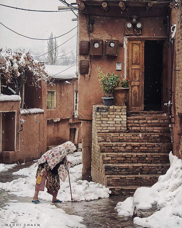 CafeGardesh's tweet photo. .
برف در روستای ابیانه
.
📷by: @mahdi.ghaem .
#برف❄ #برف #ابیانه #نطنز #اصفهان https://t.co/3tcYOPkK5f https://t.co/nNnbIQwN0x